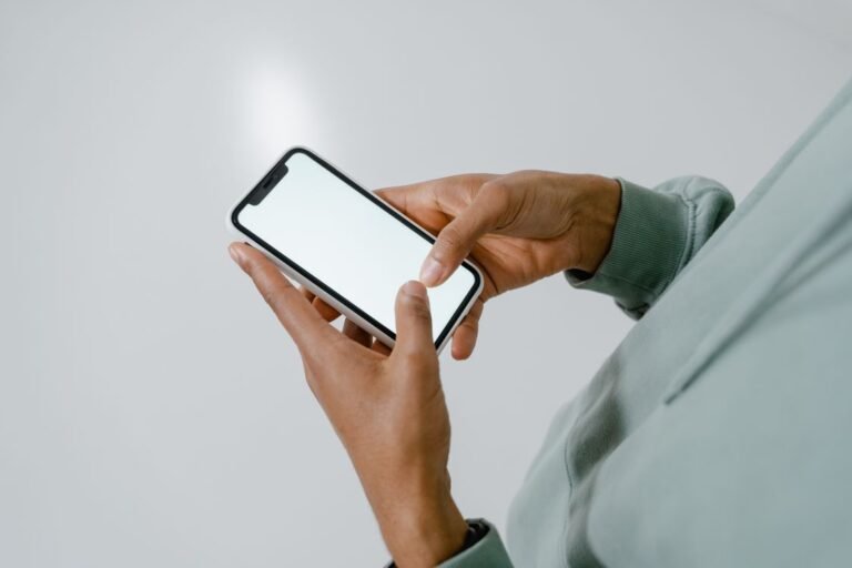 How to Hide Apps on iPhone: 6 Easy Methods How to hide apps on iPhone — step-by-step guide